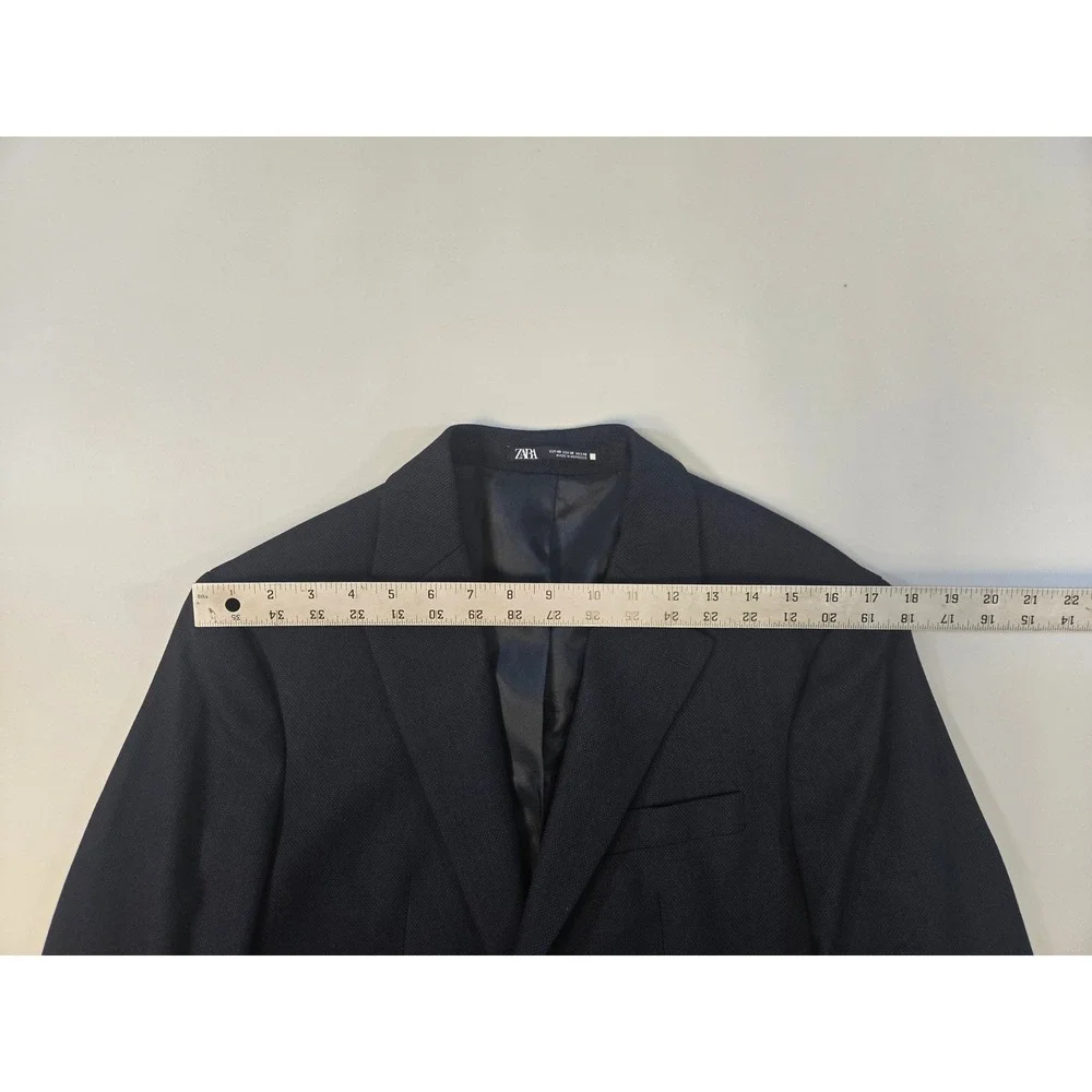 Zara Man Navy Blue Textured Wool Blend Two Button Suit Jacket Blazer Size 38R